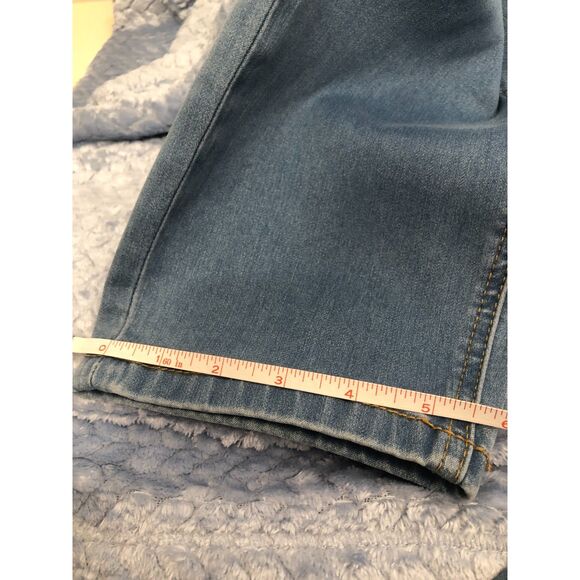 NYC Red MIdRise Stonewashed Womens Jeans - Size 18 - Picture 13 of 14